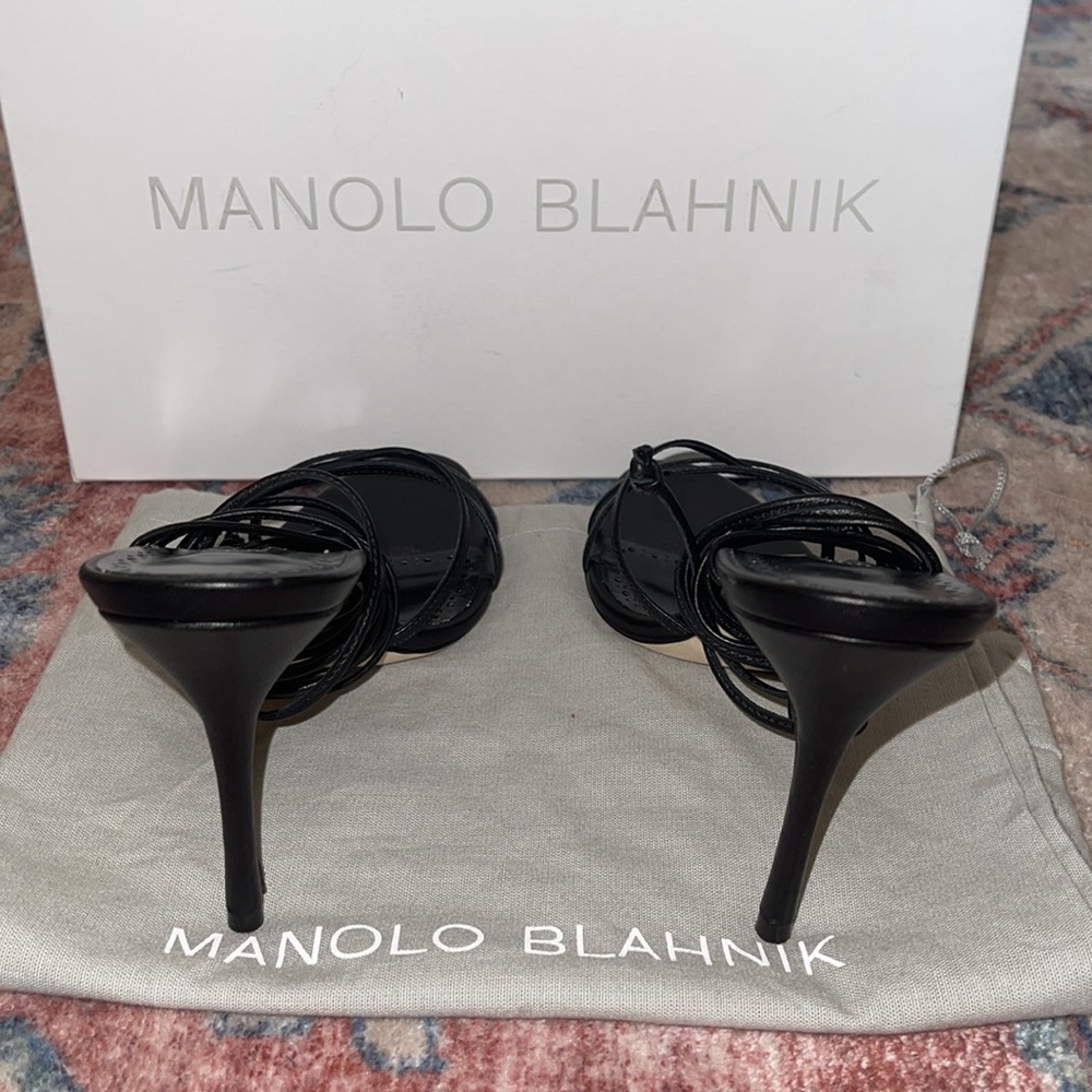 ❌SOLD‼️$825 MANOLO HEELS NEW‼️STEAL‼️ - Picture 7 of 10